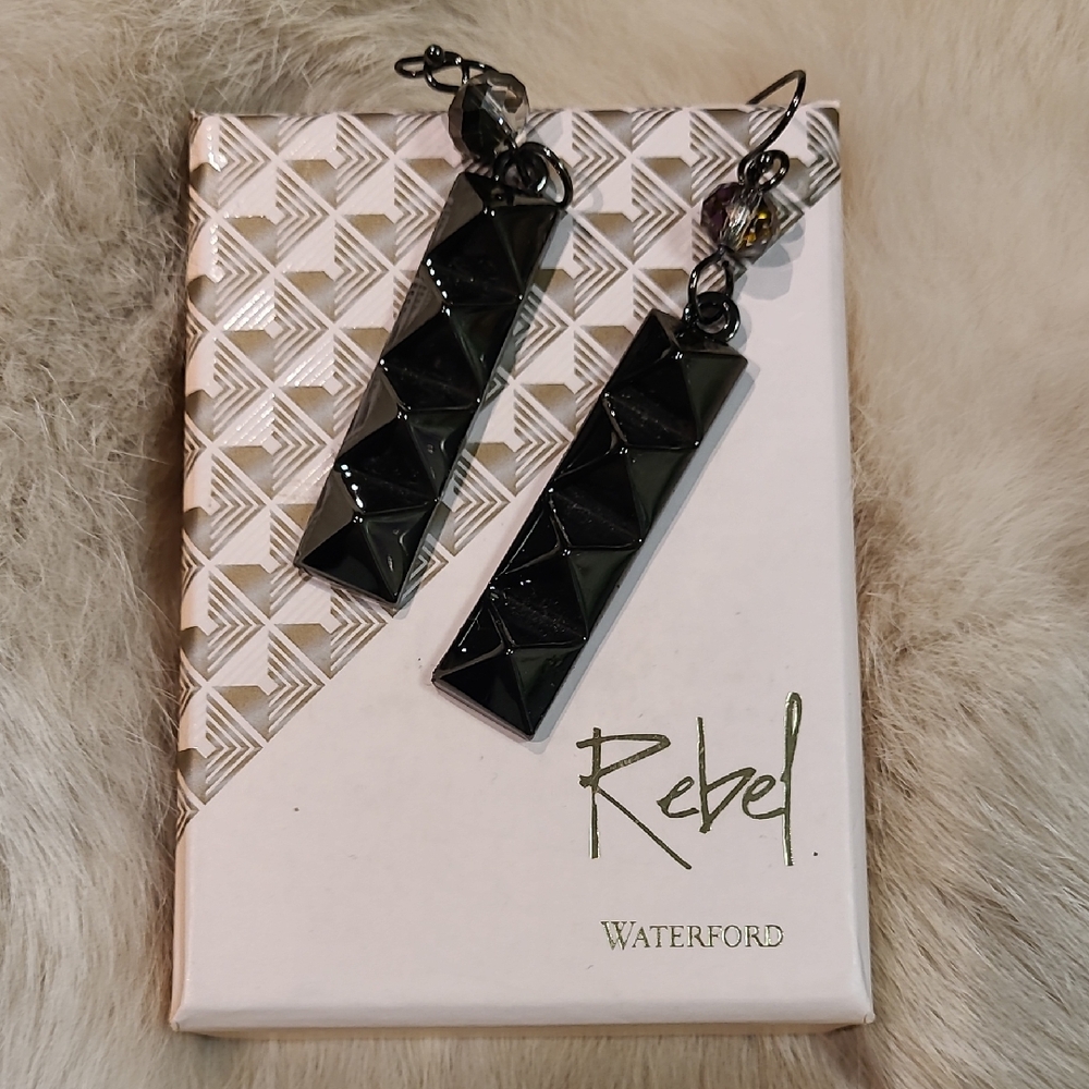 NIB Rebel by Waterford Black Earrings
